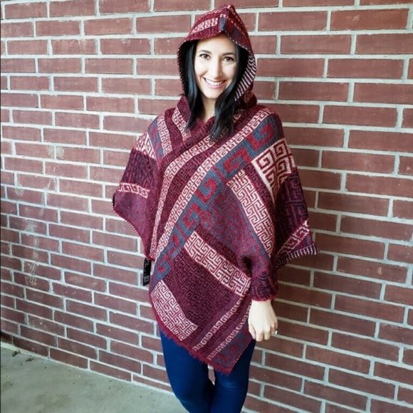 Geo Pattern Burgundy Hooded Boho Poncho - Picture 3 of 3